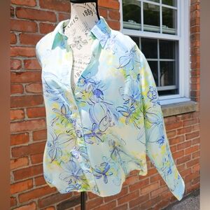 Vtg  First Issue By Liz Claiborne & Company 100% Silk  Blue Floral Print Blouse.